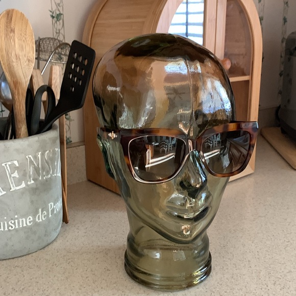 NIB-  Women’s JIMMY CHOO Sunglasses - Picture 15 of 16